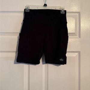 ALO Yoga Black Bike Shorts with Side Pockets